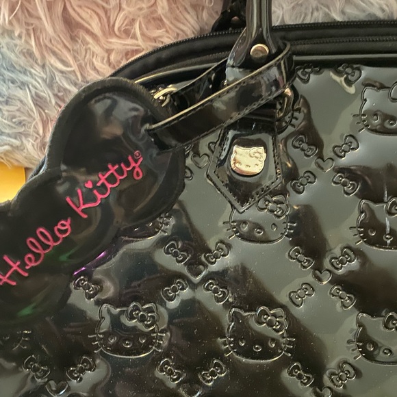 COPY - Hello kitty purse - Picture 2 of 5